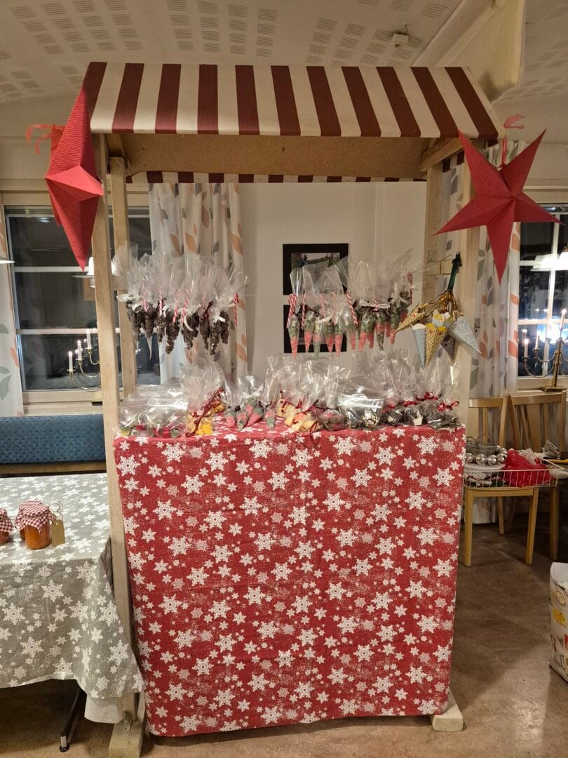 Fullt fart på årets julmarknad